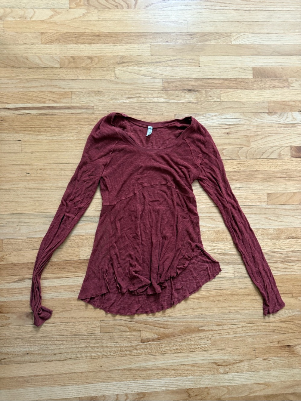 Free People We The Free maroon long sleeve top - size medium women’s